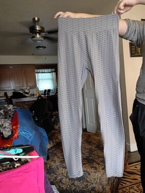 Size 2X Textured High-Waist Gray Tictok Leggings